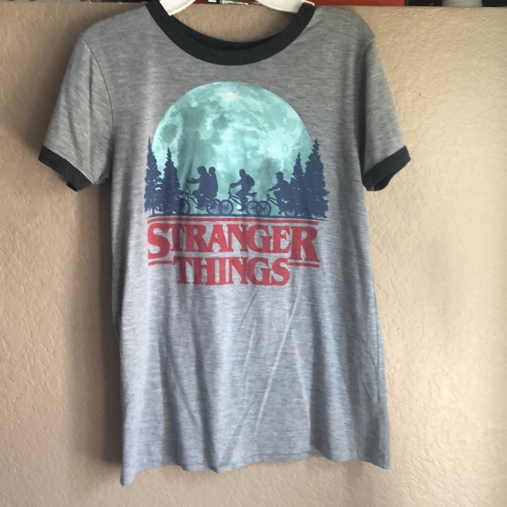 Stranger things Shirt only worn twice